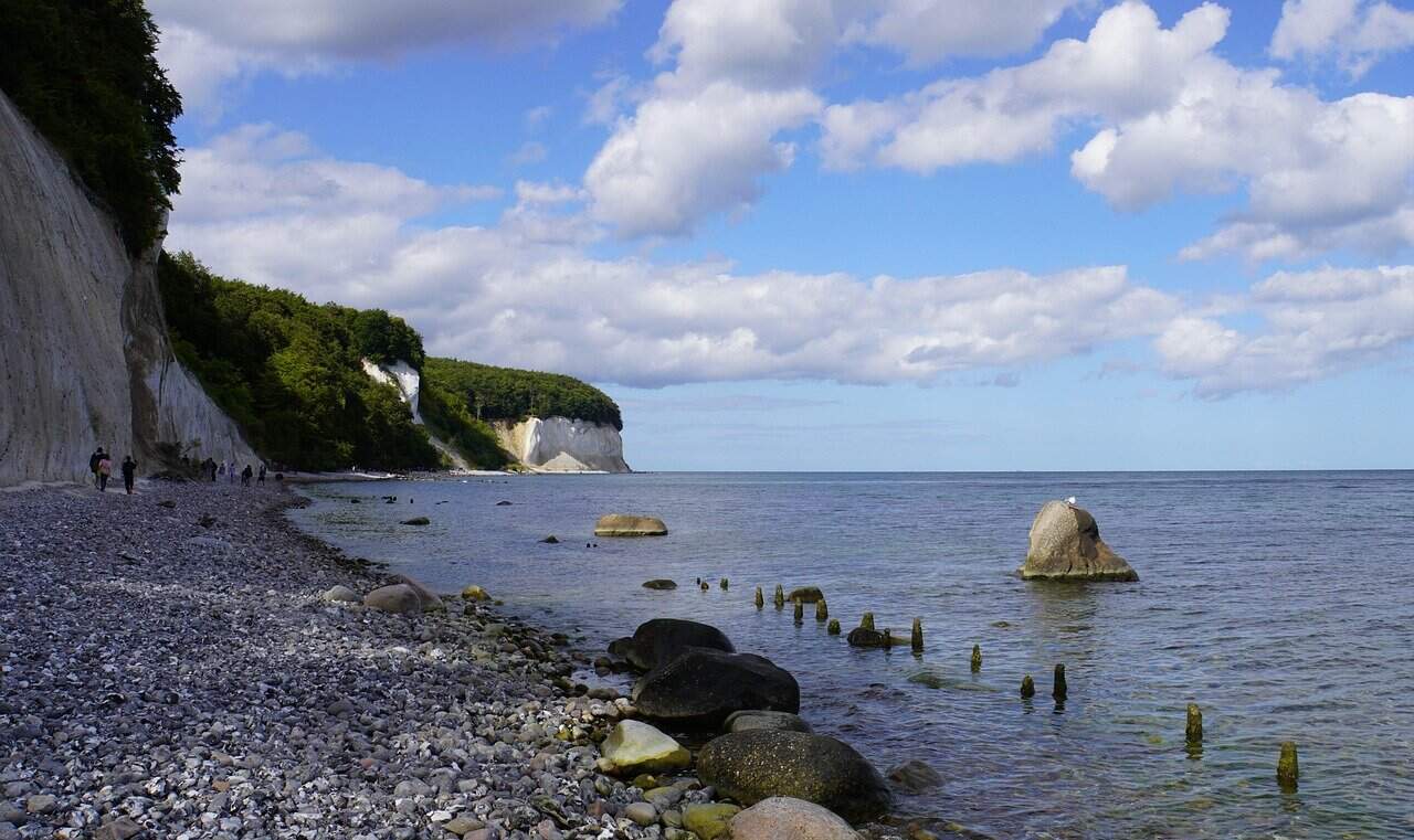 Idyllischer Strandspaziergang auf Rügen