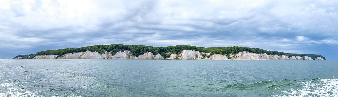Rügens spektakuläre Kreidefelsen an der Ostseeküste